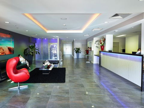 H Hotel - Accommodation Gladstone 1